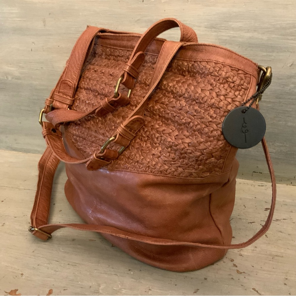 Day & Mood Leather Shoulder handbag Like New - Picture 9 of 10